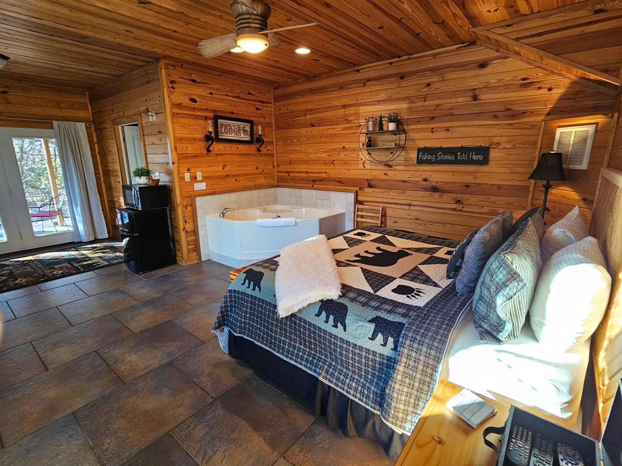 5 Min To Beaver Lake-King Bed-Fire Pit-Jetted Tub #2 Eureka Springs Exterior photo